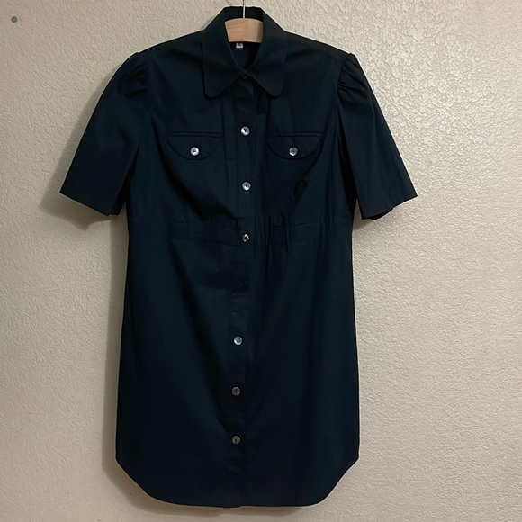 Trina Turk Dresses & Skirts - Trina Turkk Black short sleeve shirt dress Size 6 • Button Up